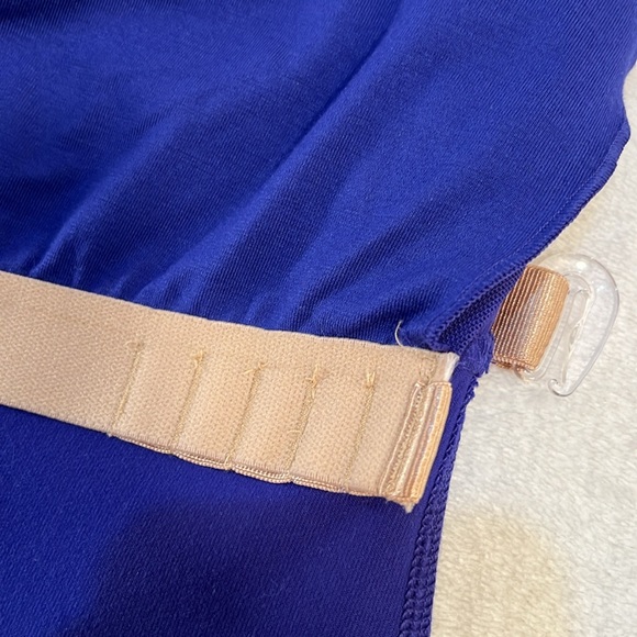 Lululemon Scoop Me Up Tank II Spry Blue (Royal) Size 10 Like New Excellent - Picture 12 of 16